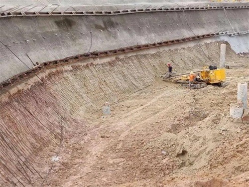 金城江基坑边坡加固
